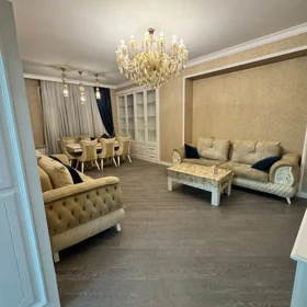 In Baku 110.0 m² apartment is for rent - Image 3
