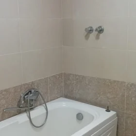 In Khirdalan 60.0 m² apartment is for rent - Image 9