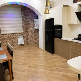 In Baku 125.0 m² apartment is for rent - Image 8