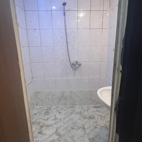 In Baku 67.0 m² apartment is for rent - Image 10