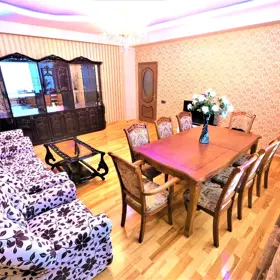 In Baku 125.0 m² apartment is for rent - Image 6