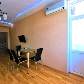 In Baku 125.0 m² apartment is for rent - Image 9