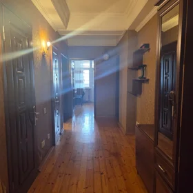 In Baku 97.0 m² apartment is for rent - Image 8
