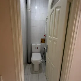 In Baku 90.0 m² apartment is for rent - Image 2