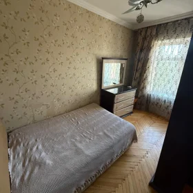 In Baku 90.0 m² apartment is for rent - Image 4