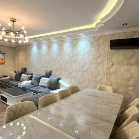 In Baku 128.0 m² apartment is for sale - Image 4
