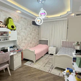 In Baku 128.0 m² apartment is for sale - Image 5