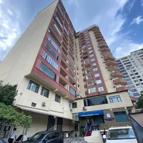 In Baku 136.0 m² apartment is for sale - Image 3