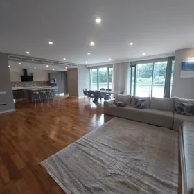 In Baku 400.0 m² apartment is for rent - Image 4