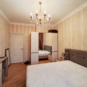 In Baku 70.0 m² apartment is for sale - Image 2