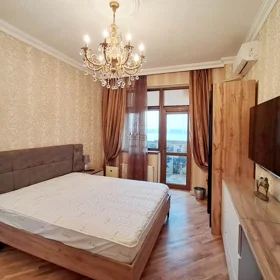 In Baku 70.0 m² apartment is for sale - Image 10