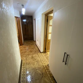 In Baku 80.0 m² apartment is for sale - Image 3