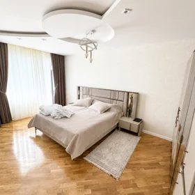 In Baku 120.0 m² apartment is for sale - Image 4
