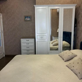 In Baku 70.0 m² apartment is for sale - Image 2