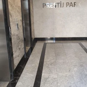 In Baku 70.0 m² apartment is for sale - Image 4