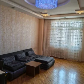 In Baku 80.0 m² apartment is for rent - Image 3