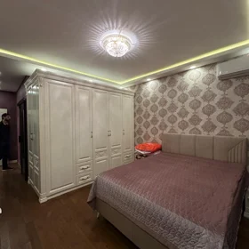 In Baku 108.0 m² apartment is for rent - Image 2