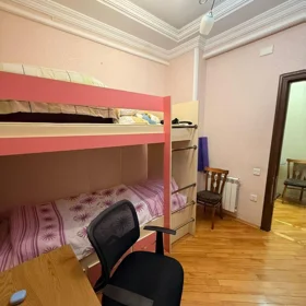 In Baku 80.0 m² apartment is for rent - Image 2