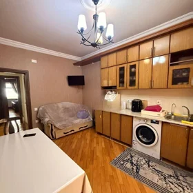 In Baku 80.0 m² apartment is for rent - Image 3