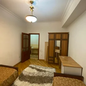 In Baku 110.0 m² apartment is for rent - Image 8