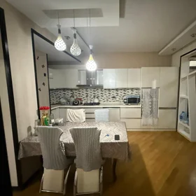 In Baku 108.0 m² apartment is for rent - Image 3