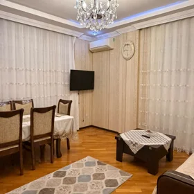 In Baku 110.0 m² apartment is for rent - Image 3