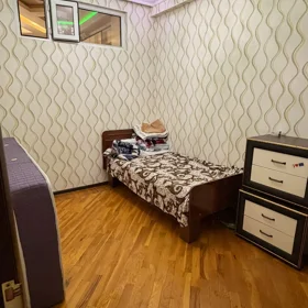 In Baku 110.0 m² apartment is for rent - Image 10