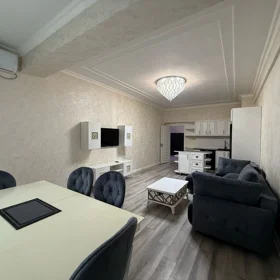 In Baku 93.0 m² apartment is for sale - Image 2
