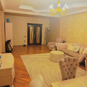 In Baku 140.0 m² apartment is for rent - Image 3