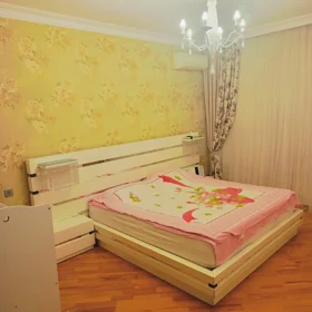 In Baku 140.0 m² apartment is for rent - Image 6