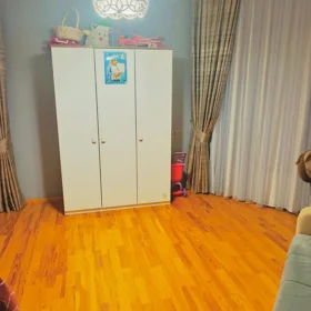 In Baku 140.0 m² apartment is for rent - Image 8
