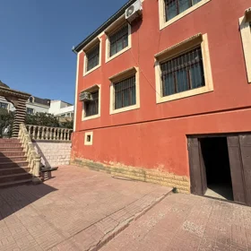 In Baku 1500.0 m² house with 12.0 rooms is for sale - Image 6