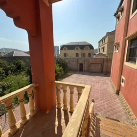In Baku 1500.0 m² house with 12.0 rooms is for sale - Image 9