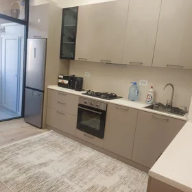 In Baku 60.0 m² apartment is for rent - Image 2