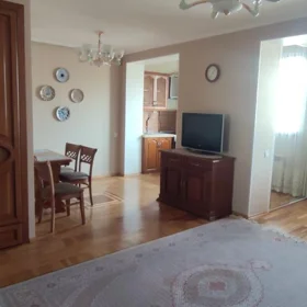 In Baku 70.0 m² apartment is for rent - Image 3