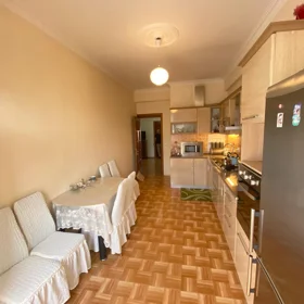 In Baku 100.0 m² apartment is for sale - Image 4