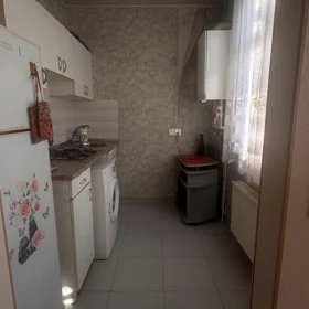 In Baku 65.0 m² apartment is for sale - Image 4