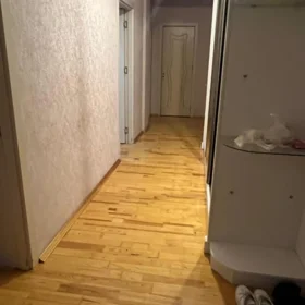 In Baku 90.0 m² apartment is for sale - Image 3