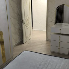 In Baku 135.0 m² apartment is for rent - Image 2