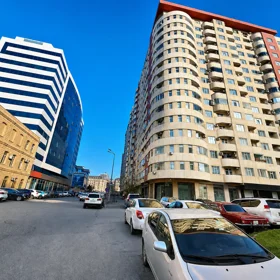 In Xətai rayonu 90.0 m² apartment is for sale - Image 2