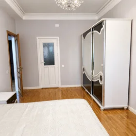 In Baku 155.0 m² apartment is for sale - Image 5