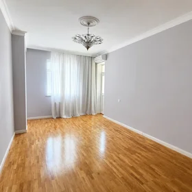 In Baku 155.0 m² apartment is for sale - Image 6