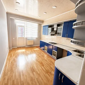 In Baku 155.0 m² apartment is for sale - Image 10