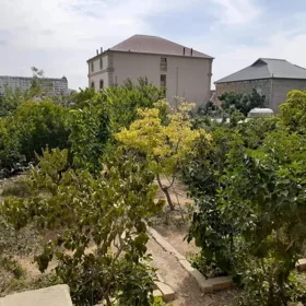In nan 180.0 m² house with 5.0 rooms is for sale - Image 8