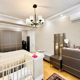 In Baku 115.0 m² apartment is for sale - Image 8