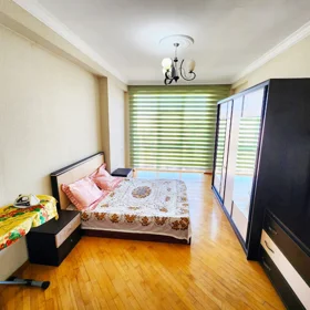 In Baku 130.0 m² apartment is for rent - Image 2