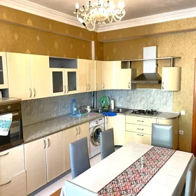 In Səbail rayonu 160.0 m² apartment is for rent - Image 10
