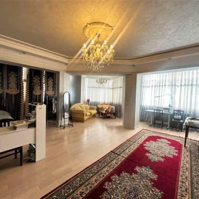 In Baku 158.0 m² apartment is for sale - Image 3
