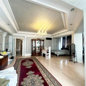 In Baku 158.0 m² apartment is for sale - Image 5