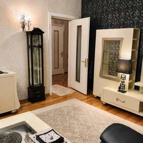 In Baku 100.0 m² apartment is for sale - Image 4